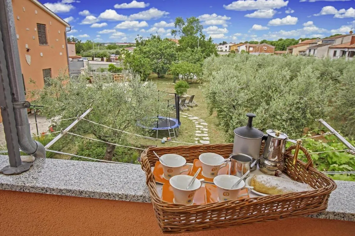 מלון Casa Emilia In Vodnjan * Istrien 3*,
